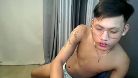 Snapshot of hugecockjames09 chatting on 09-15-25, 05:51 hugecockjames09 online show from 09-15-25, 05:51