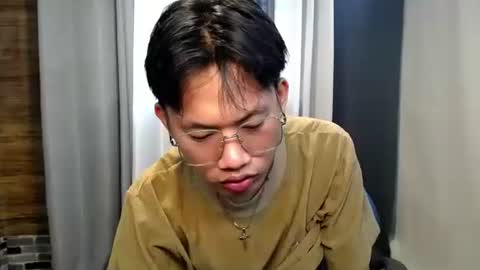 Snapshot of hugecockjames09 chatting on 10-11-25, 04:55 hugecockjames09 online show from 10-11-25, 04:55