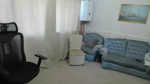 Snapshot of hugedick1965 chatting on 06-23-26, 02:04 hugedick1965 online show from 06-23-26, 02:04