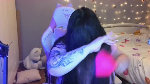 Snapshot of huggy_og chatting on 12-08-24, 10:03 Maddison online show from 12-08-24, 10:03