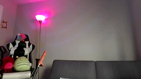 Snapshot of hugh_jannus chatting on 11-19-25, 07:58 Raleigh Hugh Jannus online show from 11-19-25, 07:58