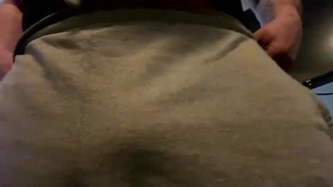 Snapshot of hughfat chatting on 02-16-25, 02:00 hughfat online show from 02-16-25, 02:00