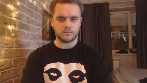 Hugo online show from 01-11-25, 02:15