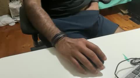 Snapshot of hugo_bulls chatting on 01-17-26, 11:04 HunkyLover online show from 01-17-26, 11:04