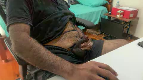 Snapshot of hugo_bulls chatting on 03-08-26, 03:10 HunkyLover online show from 03-08-26, 03:10