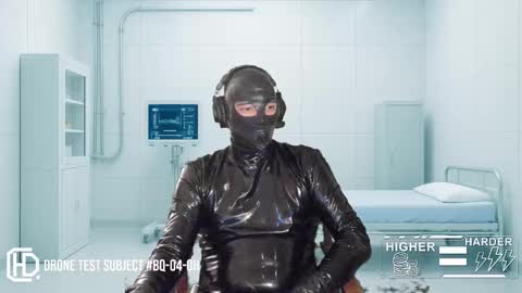 Snapshot of humandr0id chatting on 09-26-25, 06:12 Humandroid online show from 09-26-25, 06:12