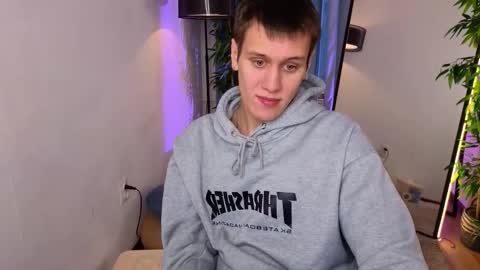 Hunter steele online show from 10-09-25, 02:48