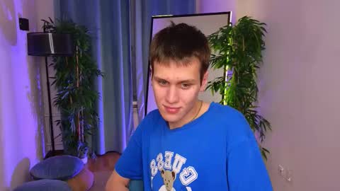 Hunter steele online show from 10-11-25, 03:43