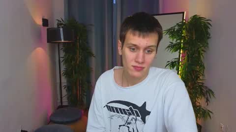 Hunter steele online show from 10-12-25, 02:27
