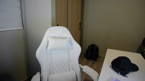 hun_damer online show from 06-30-26, 04:13