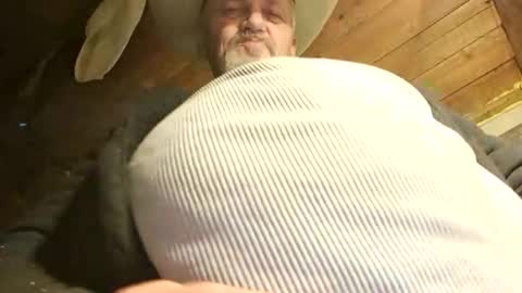 Snapshot of hung34u chatting on 12-15-24, 12:17 hung34u online show from 12-15-24, 12:17