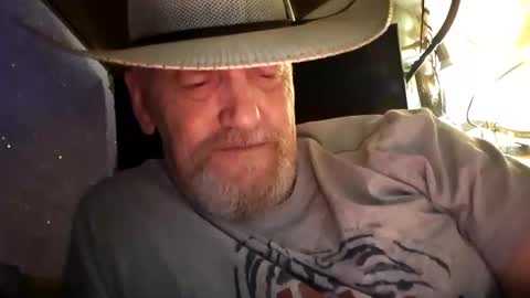 Snapshot of hung34u chatting on 10-08-25, 05:16 hung34u online show from 10-08-25, 05:16