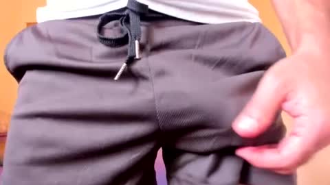 Snapshot of hung_dude_19 chatting on 09-21-25, 10:22 Jackson Woods online show from 09-21-25, 10:22