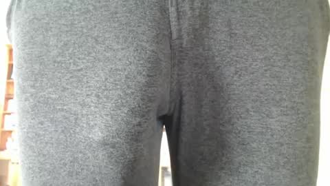 Snapshot of hung_hot_fit10 chatting on 02-11-25, 06:33 Big uncut cock dripping online show from 02-11-25, 06:33