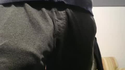 Big uncut cock dripping online show from 11-25-25, 11:38