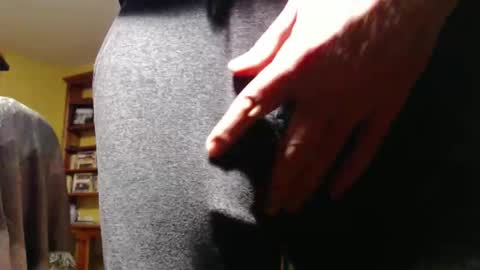 Big uncut cock dripping online show from 12-18-25, 02:28