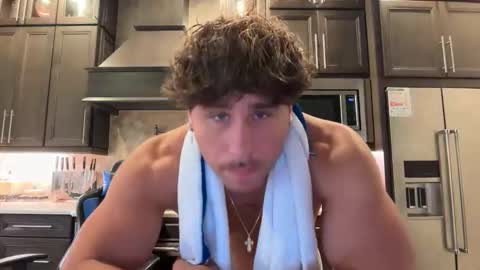 hungkingg22 online show from 05-17-26, 02:46