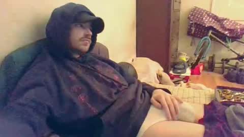 Boi online show from 12-18-25, 02:39