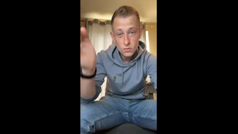 Snapshot of hungteasex chatting on 04-22-26, 03:24 HungTeaseX online show from 04-22-26, 03:24