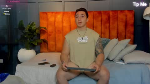 hunk_ryan online show from 01-25-25, 08:21