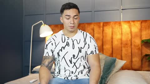 hunk_ryan online show from 02-06-25, 12:48