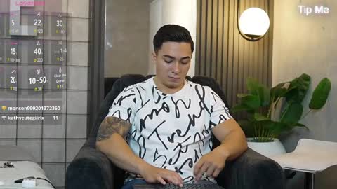 hunk_ryan online show from 02-26-25, 03:19