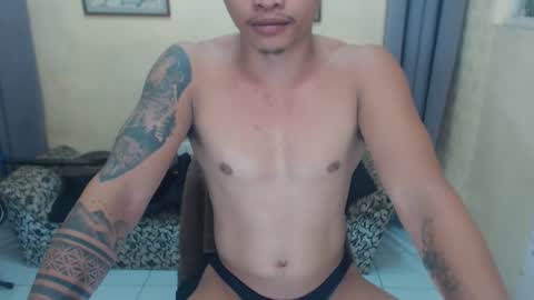 Snapshot of hunkdanny chatting on 06-03-26, 01:25 Danny online show from 06-03-26, 01:25