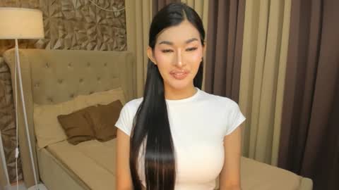 hunkhomerontop online show from 11-03-25, 06:25