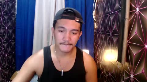 hunkylloyd online show from 12-23-24, 08:55