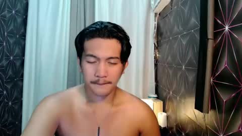 hunkylloyd online show from 02-10-25, 07:36