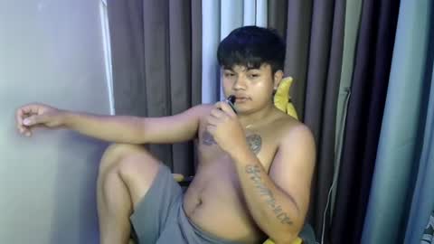 hunkyzeus online show from 06-19-26, 05:45