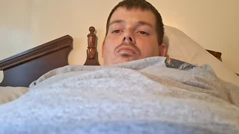 huntdog1221 online show from 06-12-26, 05:56