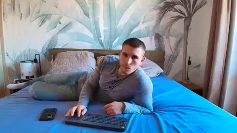 Hunter Bridges online show from 11-07-25, 11:10