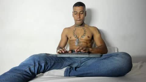 hunting_blondes online show from 05-06-26, 11:32