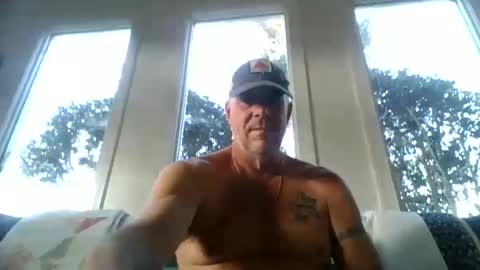Snapshot of hunybager chatting on 11-20-25, 02:06 hunybager online show from 11-20-25, 02:06