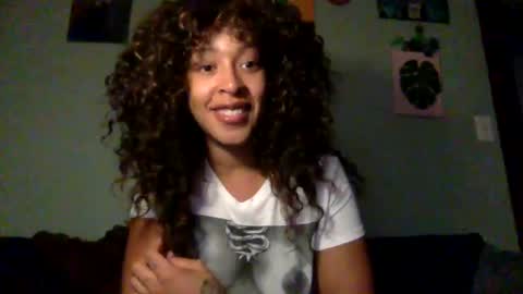 Snapshot of hunyybunz chatting on 12-04-24, 01:47 Goddess Hunyy online show from 12-04-24, 01:47