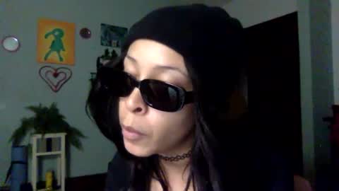 Snapshot of hunyybunz chatting on 01-31-25, 04:36 Goddess Hunyy online show from 01-31-25, 04:36