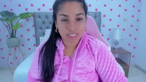 H U R R E M online show from 03-11-25, 06:43