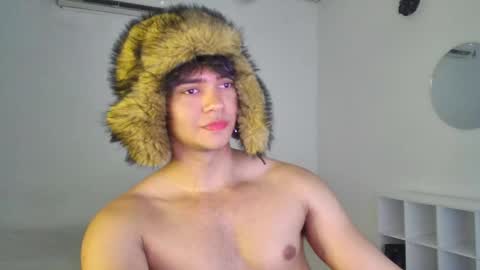 Snapshot of husband_xxx chatting on 10-10-25, 04:50 husband_xxx online show from 10-10-25, 04:50