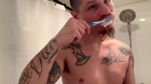 husbandandwife2011 online show from 02-21-25, 07:21