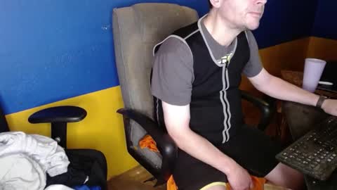 Huskyguy online show from 12-07-24, 05:04