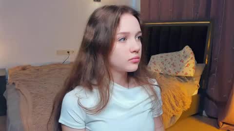 Lily online show from 04-27-26, 07:06