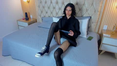 hxxyro online show from 02-09-26, 07:29