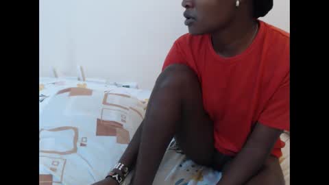 hyacinth_b online show from 06-11-26, 12:32