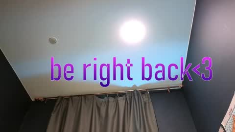 Snapshot of hyeon_jin chatting on 01-14-25, 11:58 Hyeon Jin online show from 01-14-25, 11:58