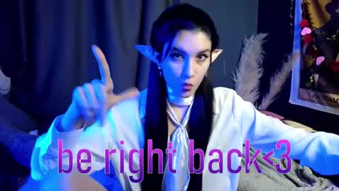 Snapshot of hyeon_jin chatting on 02-14-25, 06:02 Hyeon Jin online show from 02-14-25, 06:02