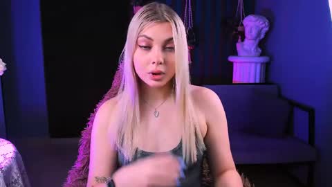 hyileyclark online show from 04-22-26, 09:22