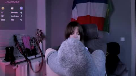 Snapshot of hype_meal_home chatting on 12-19-25, 07:43 Miley. PVT open i have extra prices on nude show online show from 12-19-25, 07:43