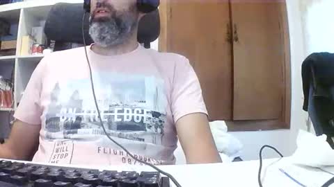 Snapshot of hyperpau chatting on 09-20-25, 05:52 Hyperpau online show from 09-20-25, 05:52