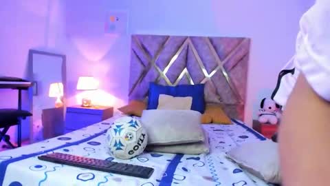 Son Hyunjin online show from 03-13-26, 02:45